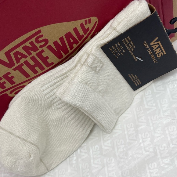 VANS. HALF CREW Socks 
HAUTEUR CHENLE CALCETIN DE MEDIA CAÑA
"OFF THE WALL"
1 pa - Picture 8 of 16